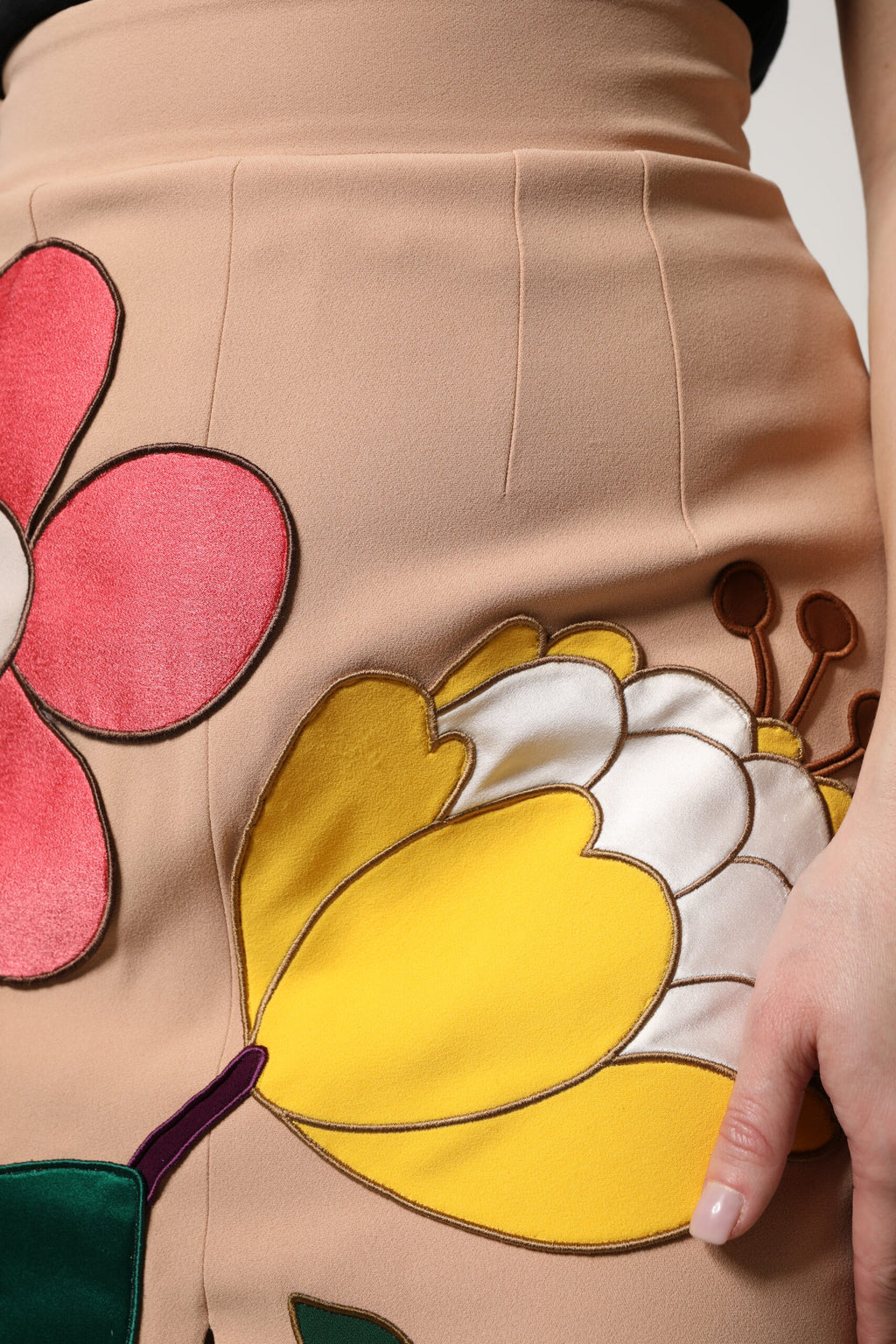 Dolce & Gabbana Beige Floral High Waist Pencil Cut Skirt