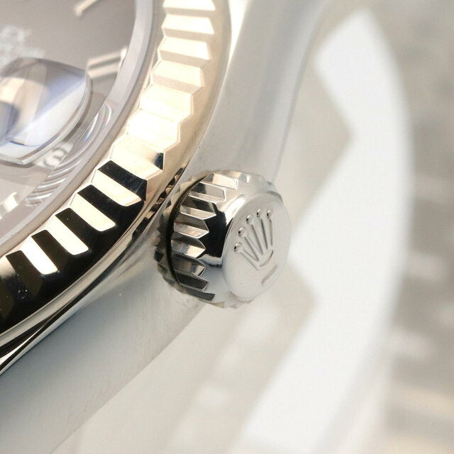 Pre-owned Rolex Datejust, random number, in 18K white gold and stainless steel