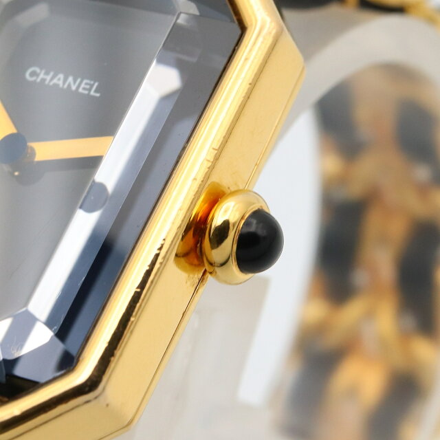 Pre-owned Chanel Premiere L watch, GP (gold-plated) leather black women